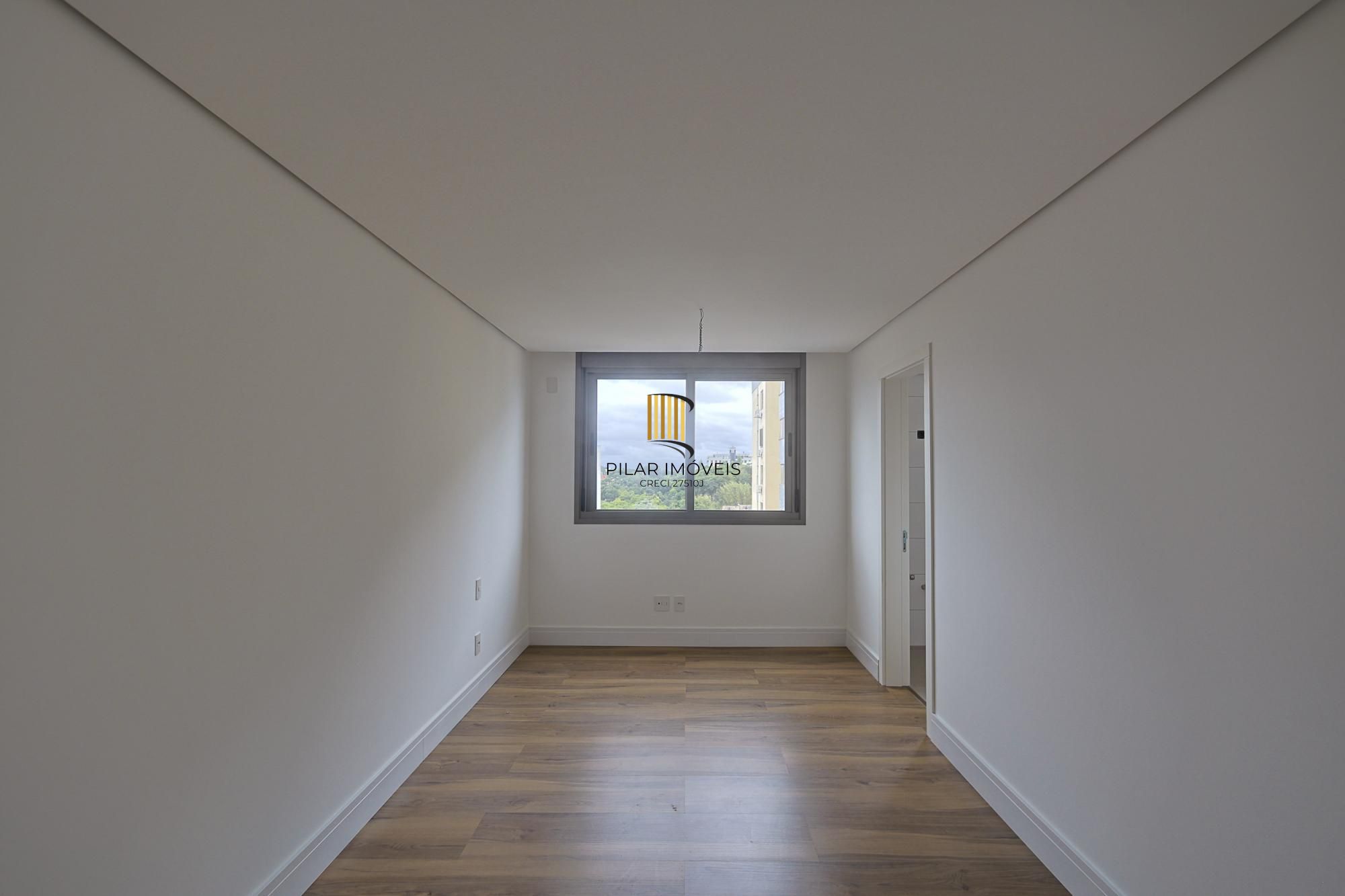 Apartamento com 217m² e 3 dormitórios no bairro Tristeza em PORTO ALEGRE para Comprar