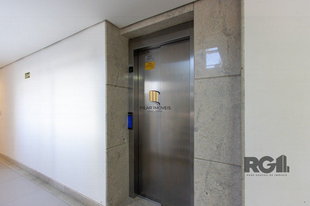 Cobertura alto padrão, no melhor bairro da Zona Sul de Porto Alegre, a Vila Assunção,  3 suítes
