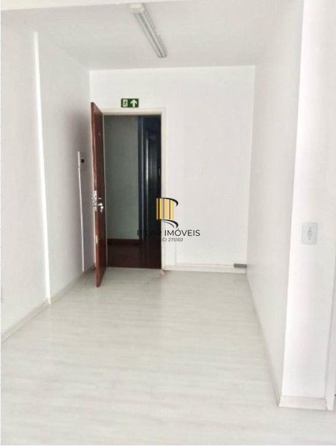 Sala desocupada c/vista p/ o Guaíba - bairro Centro