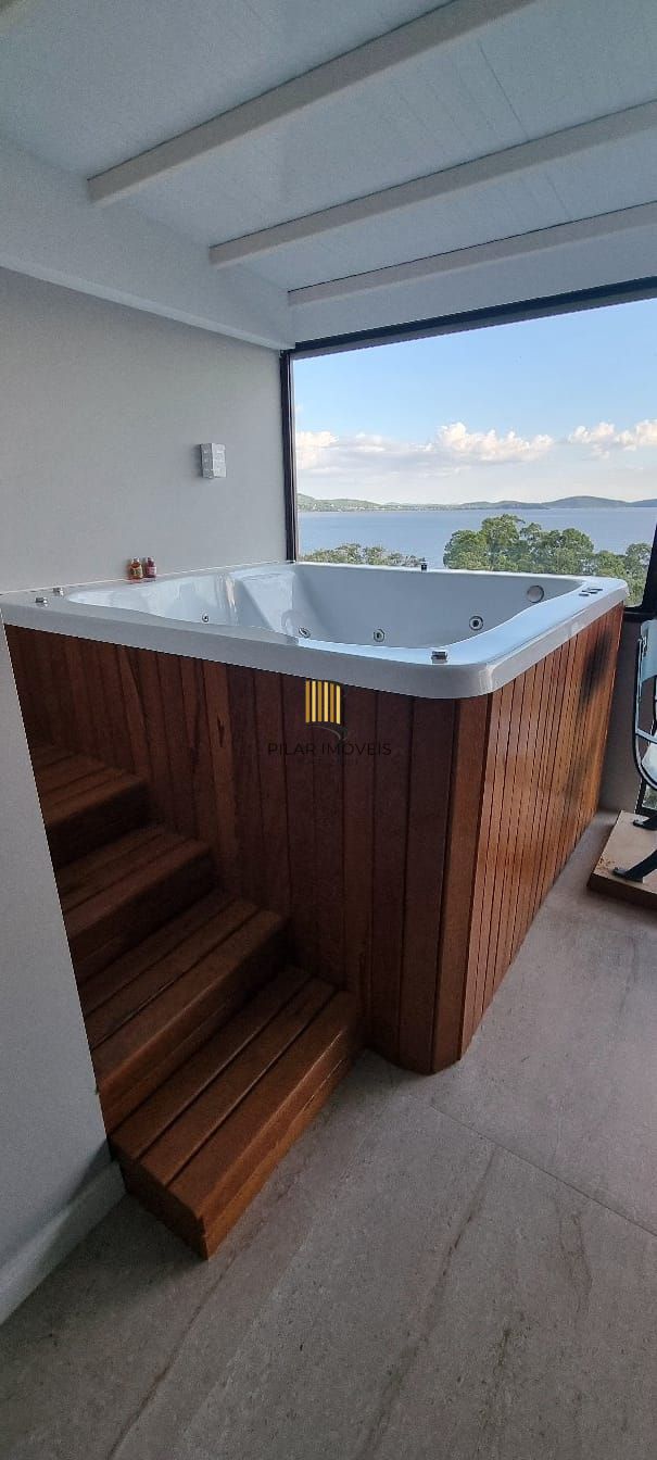 Casa de Condomínio 3 dormitórios no bairro Vila Conceição