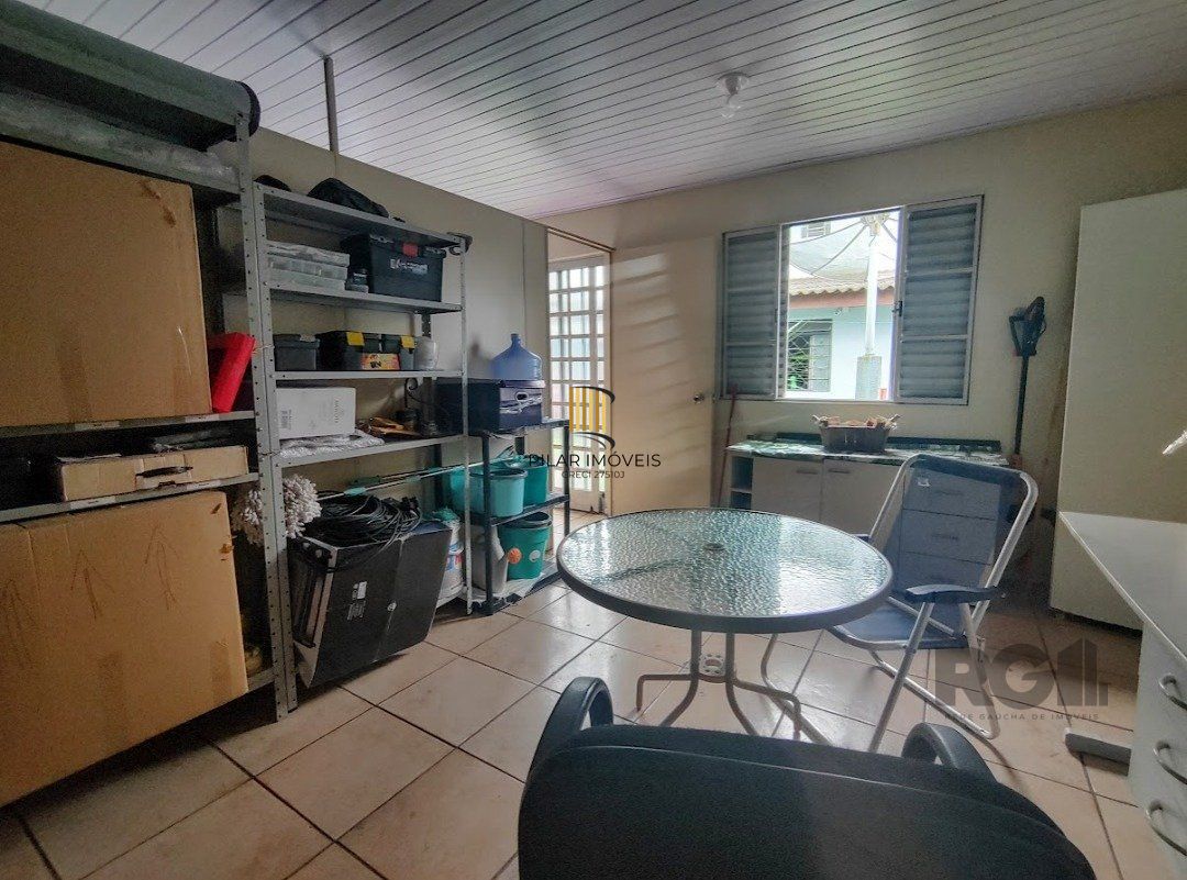Casa para venda com 3 dormitórios no bairro Tristeza