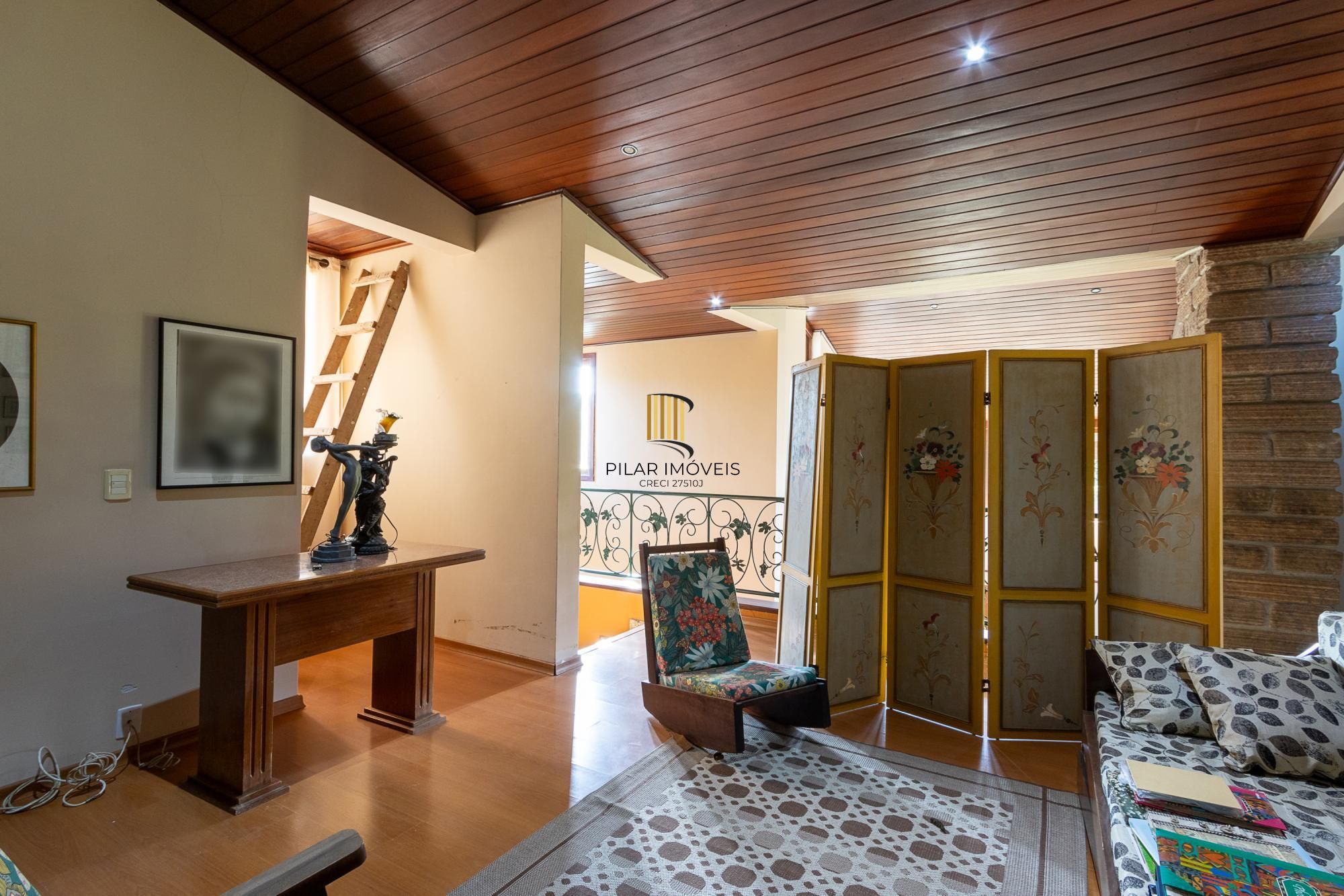 Casa em condomínio á venda com 6 dormitórios em Porto Alegre