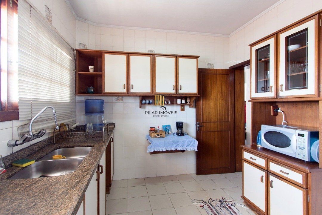 Casa para Venda - 336.21m², 3 dormitórios, sendo 1 suites, 3 vagas - Nonoai