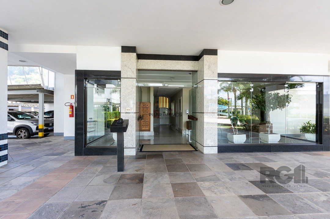 Apartamento com 3 dormitórios. sendo 1 site