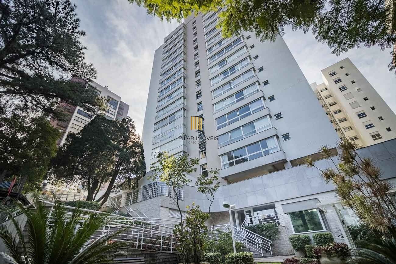 Apartamento 3 dormitórios, sendo 3 suítes e 2 vagas no Petropolis
