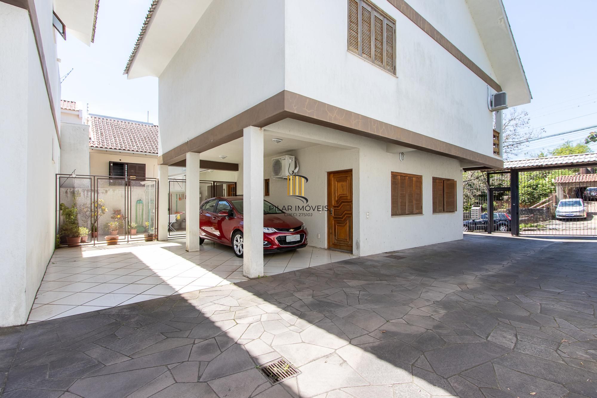 Casa Condominio  - 197m² de aréa nprivativa, 03 dormitórios 01 suites, 02 vagas - Tristeza