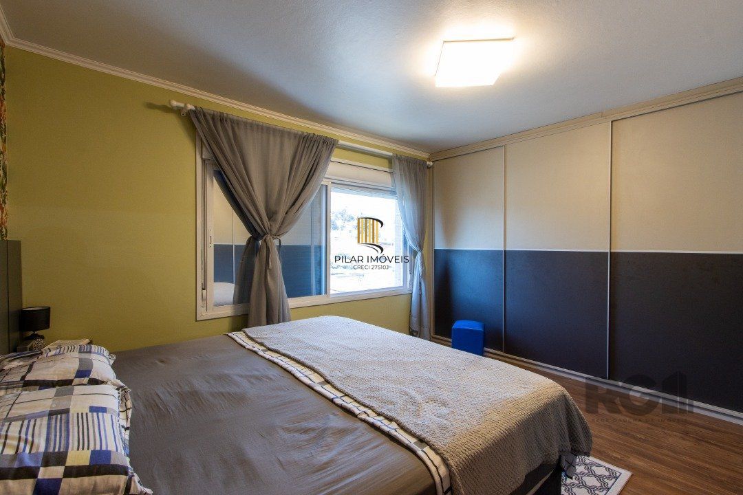 Apartamento reformado de 124m² privativos- 3 dormitórios sendo 1 suíte no bairro Medianeira