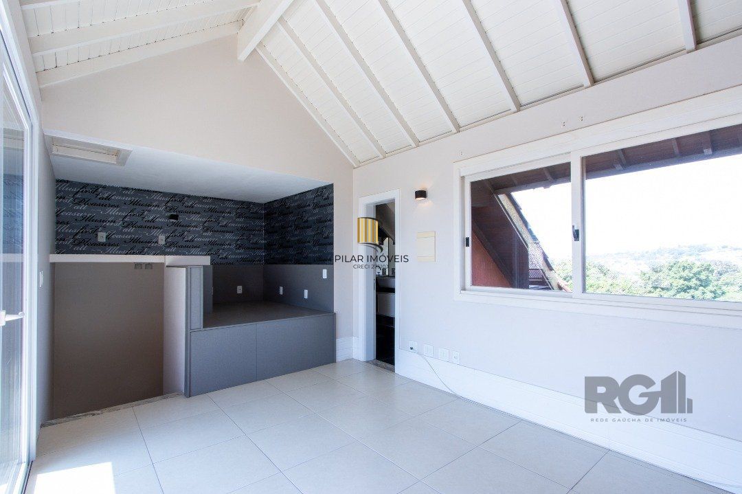 Casa Condominio para Venda - 384.33m², 3 dormitórios, sendo 1 suites, 3 vagas - Cristal