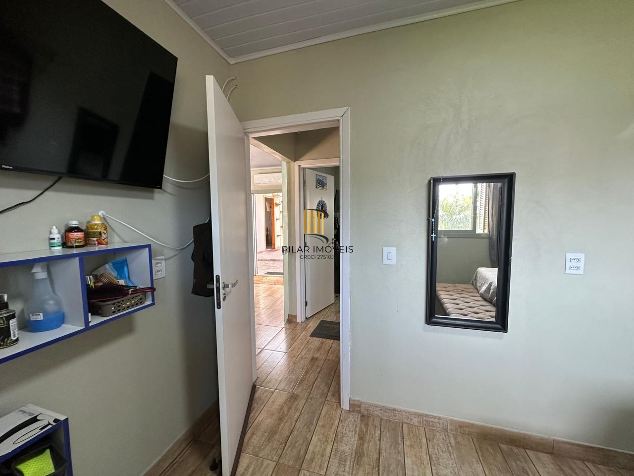 CASA REFORMADA , 4 DORMITORIOS , CHURRASQUEIRA , DESOCUPADA