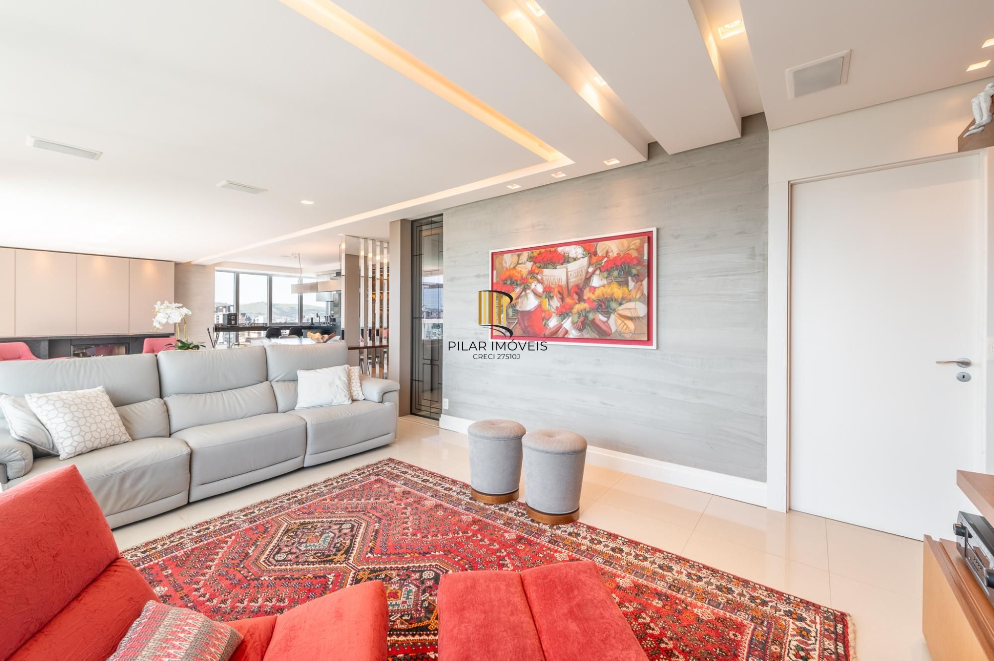 Apartamento com 204m², 3 dorm, 5 vagas no Petrópolis