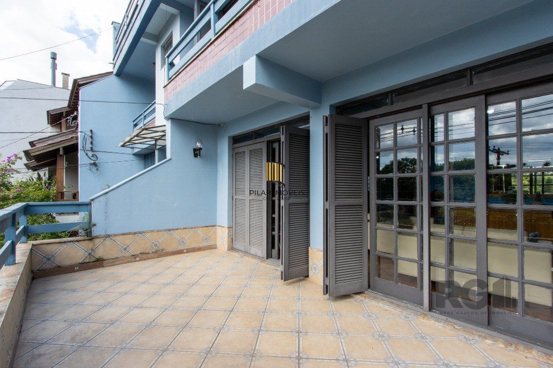 Casa 3 dormitórios no bairro Nonoai
