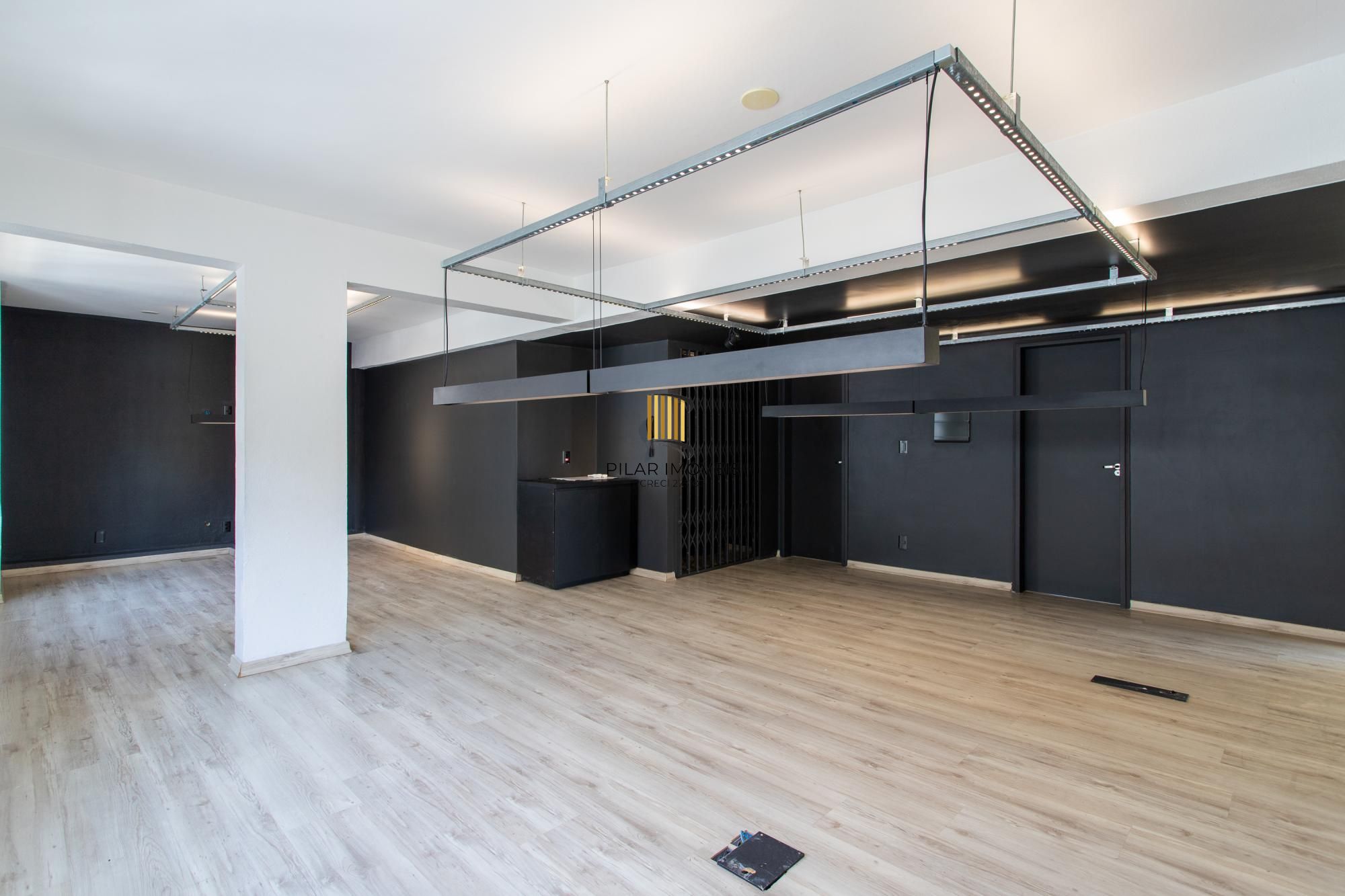 Andar inteiro de 214 m²