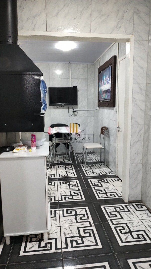 Sitio à venda no Lami, com 2 casas térreas, com 4 quartos cada uma