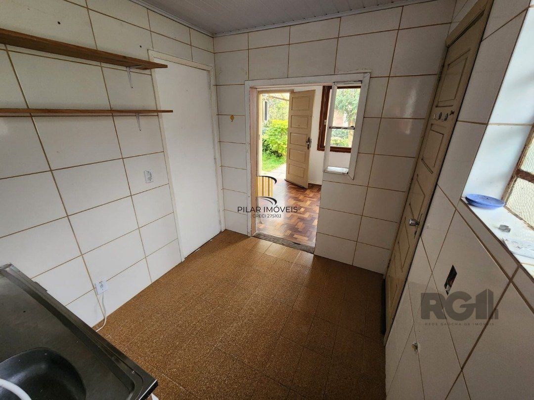 Casa de Condomínio 3 dormitórios no bairro Cristal