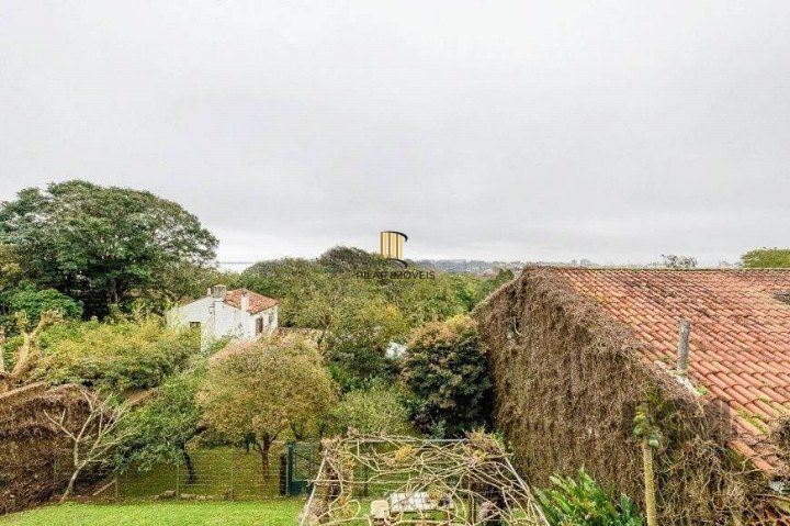 Casa com 3 dormitórios, 153 m² no bairro Vila Conceição, zona sul de Porto Alegre/RS.