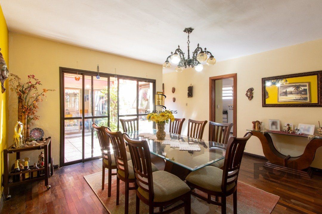 Casa 4 dormitórios no bairro Tristeza