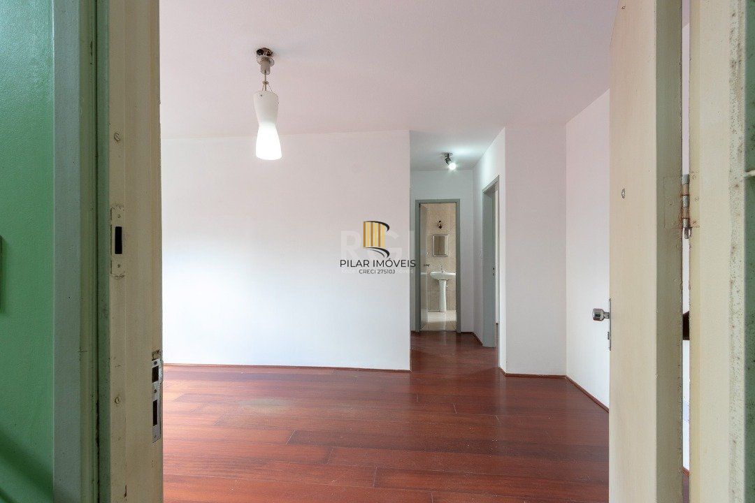 Apartamento para Venda - 99.9m², 2 dormitórios, sendo 1 suites, 1 vaga - Cristal