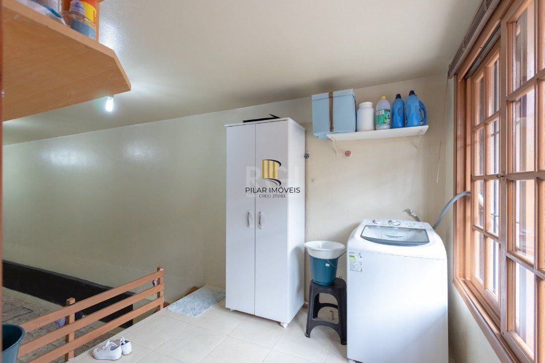 Casa para Venda - 192.18m², 3 dormitórios, sendo 1 suites, 2 vagas - Cristal
