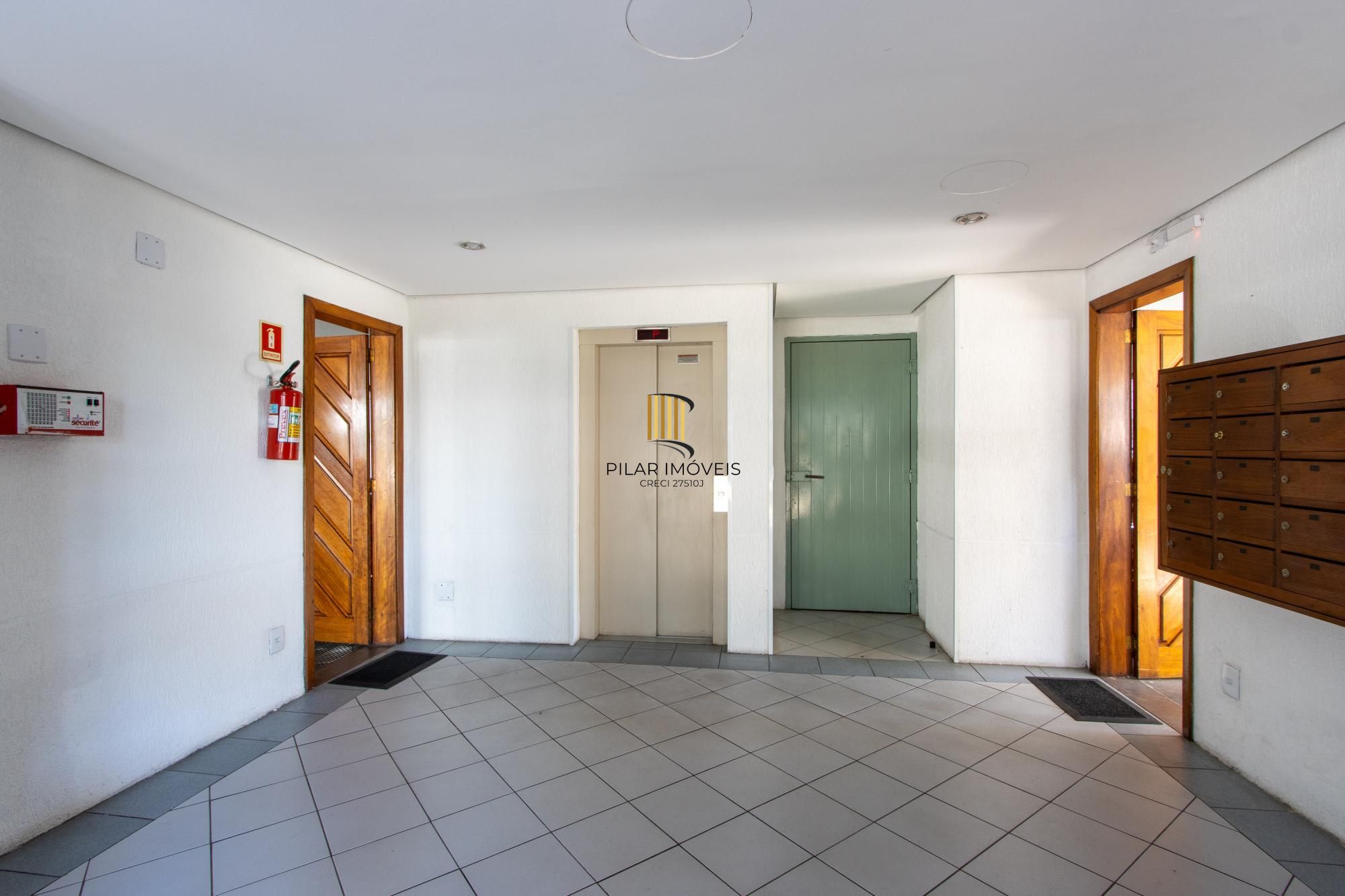 Apartamento 3 dormitórios no bairro Camaquã