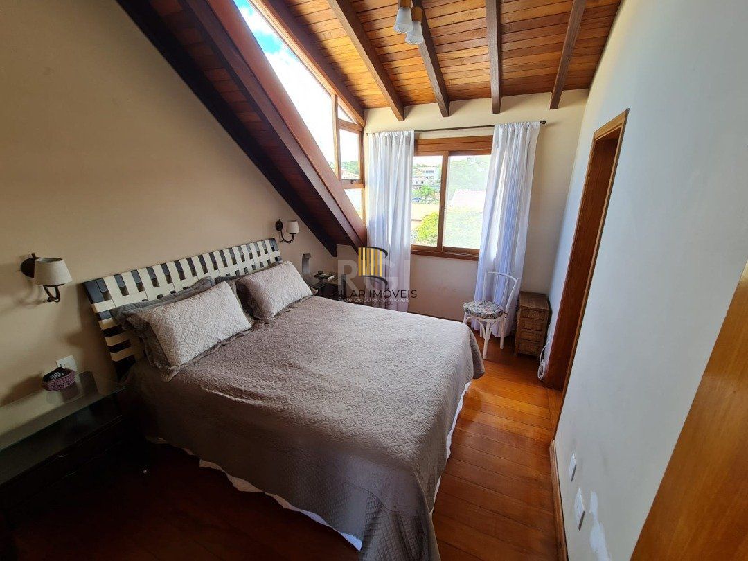 Casa para Venda - 182m², 3 dormitórios, sendo 3 suites, 2 vagas - Guarujá/ Portal do Guarujá
