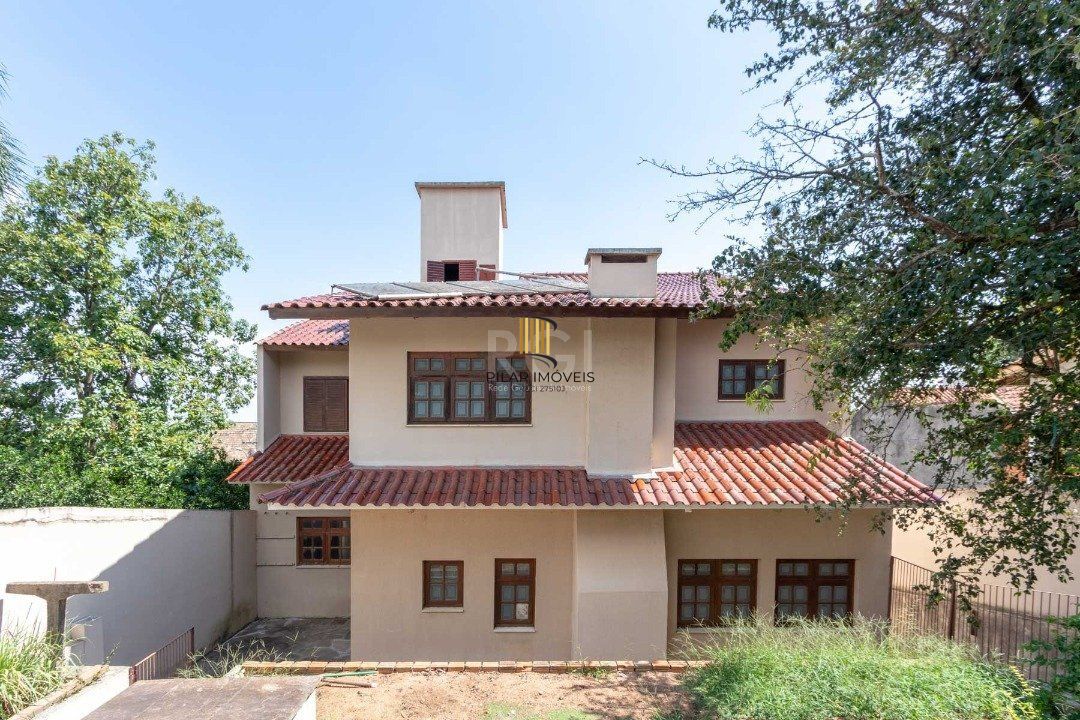 Casa para Venda - 460m², 4 dormitórios, sendo 1 suites, 4 vagas - Cristal