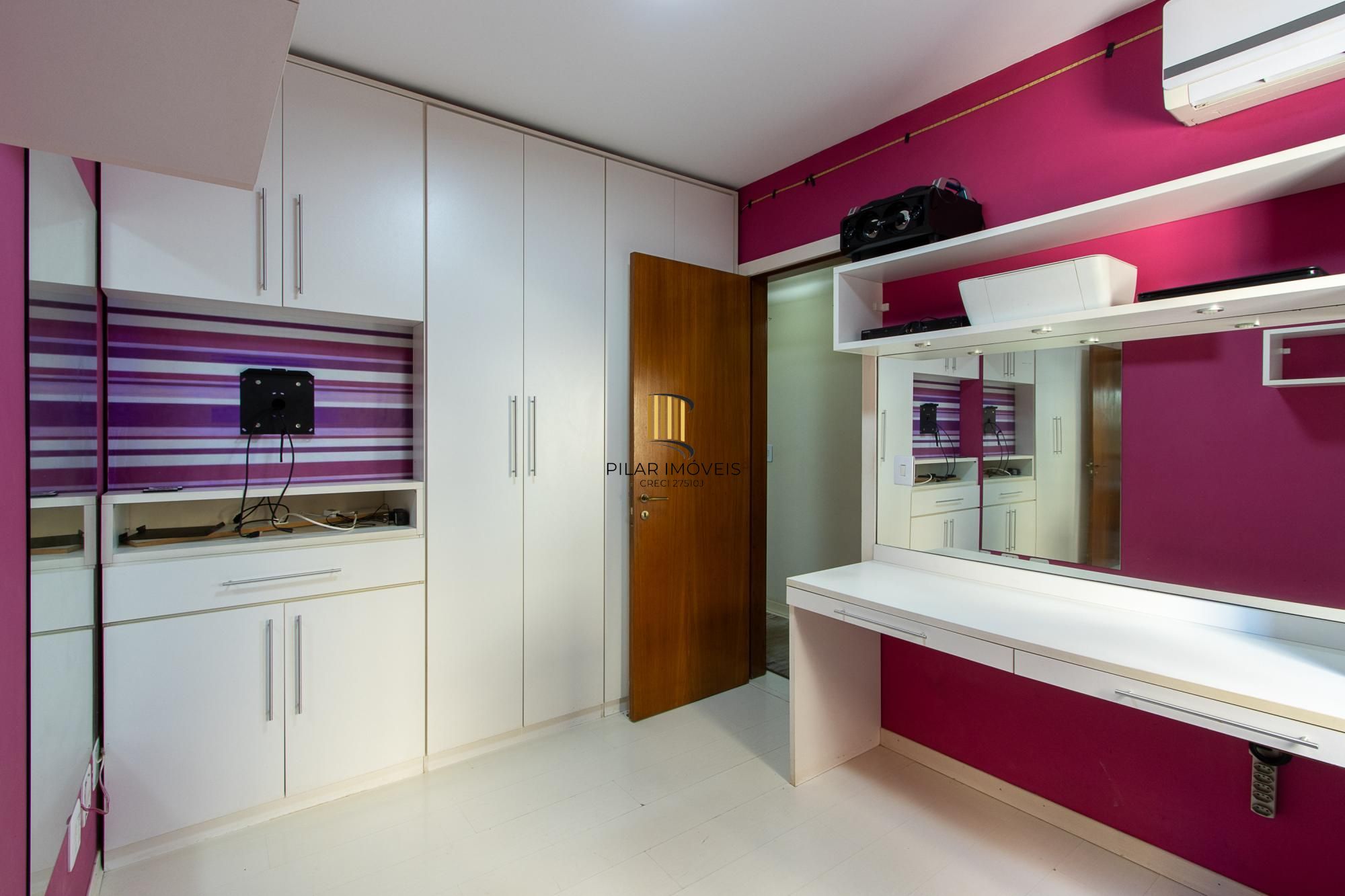 Apartamento 3 dormitórios no bairro Cristal