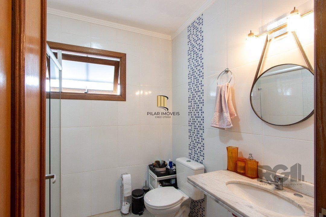 Casa para Venda - 170m², 3 dormitórios, sendo 1 suites, 2 vagas - Lagos De Nova Ipanema