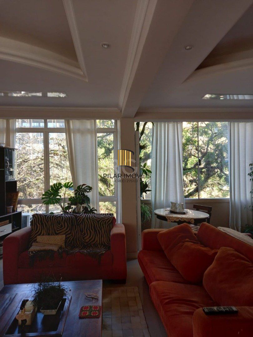 Apartamento para Venda - 150m², 3 dormitórios, 1 vaga - Bom Fim