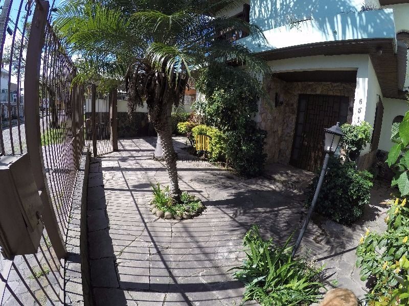 Casa para Venda - 95m², 4 dormitórios, sendo 2 suites, 4 vagas - Ipanema