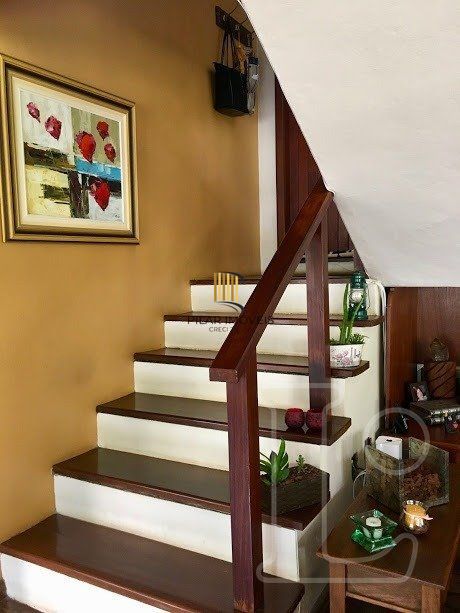 Casa para Venda - 570m², 3 dormitórios, sendo 1 suites, 2 vagas - Hípica
