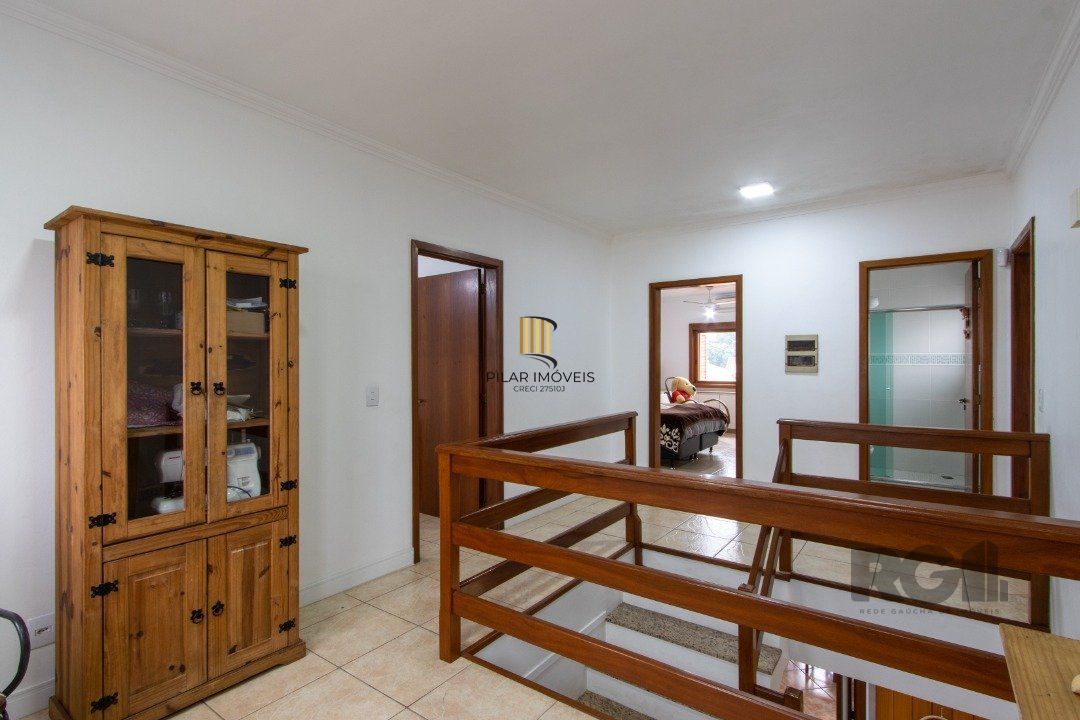 Casa 6 dormitórios no bairro Tristeza