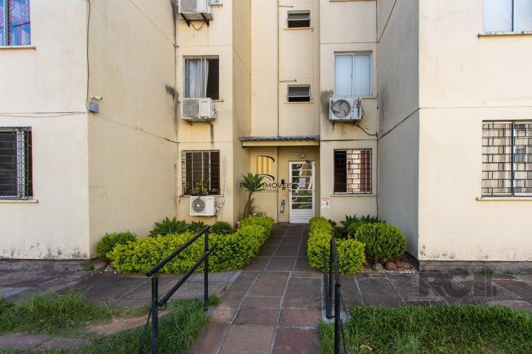Apartamento semimobiliado com 2 dormitórios, banheiro social e 1vaga rotativa