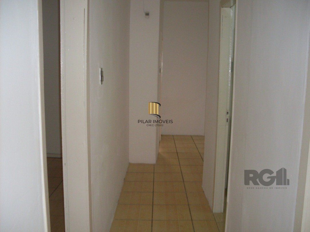Casa comercial térrea na Av. Aparício Borges - Bairro Teresópolis
