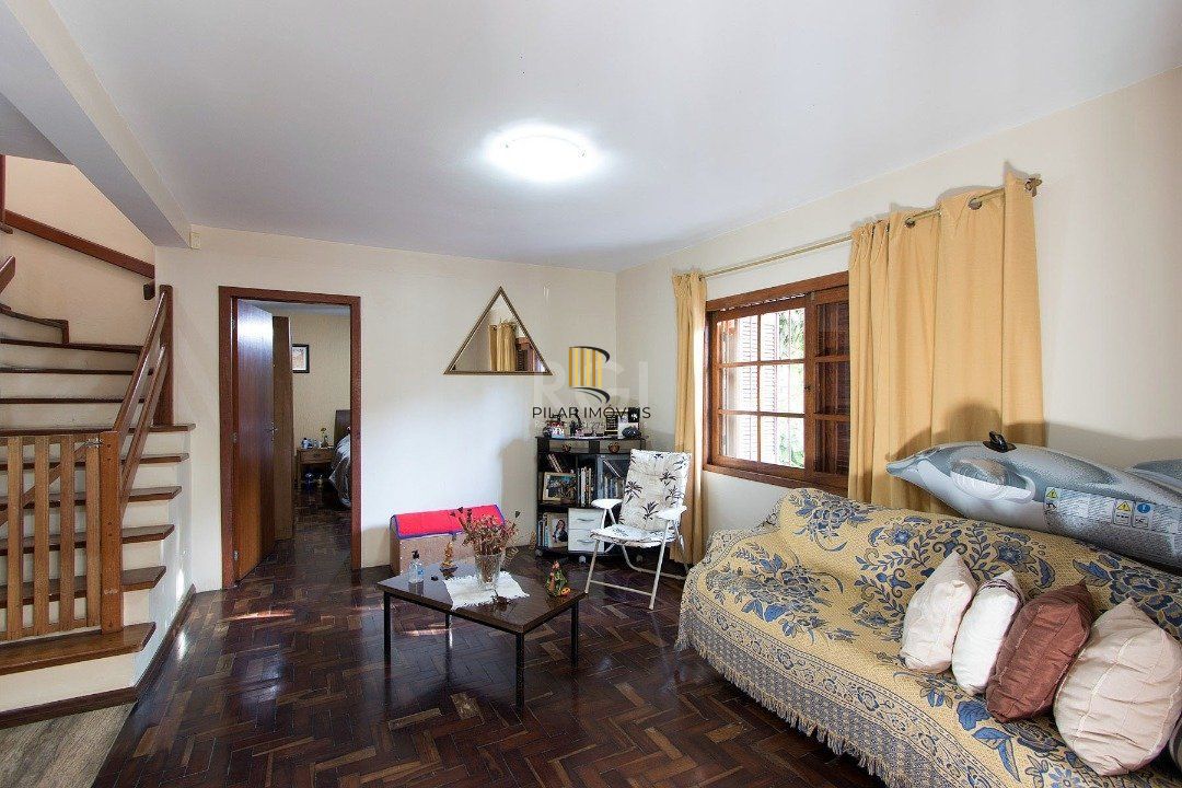 Casa para Venda - 229.18m², 4 dormitórios, sendo 4 suites, 5 vagas - Cavalhada