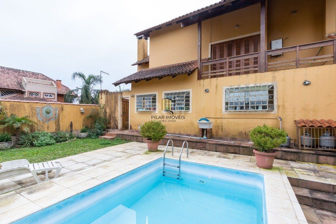 Casa Condominio para Venda - 386m², 3 dormitórios, sendo 2 suites, 2 vagas - Espirito Santo
