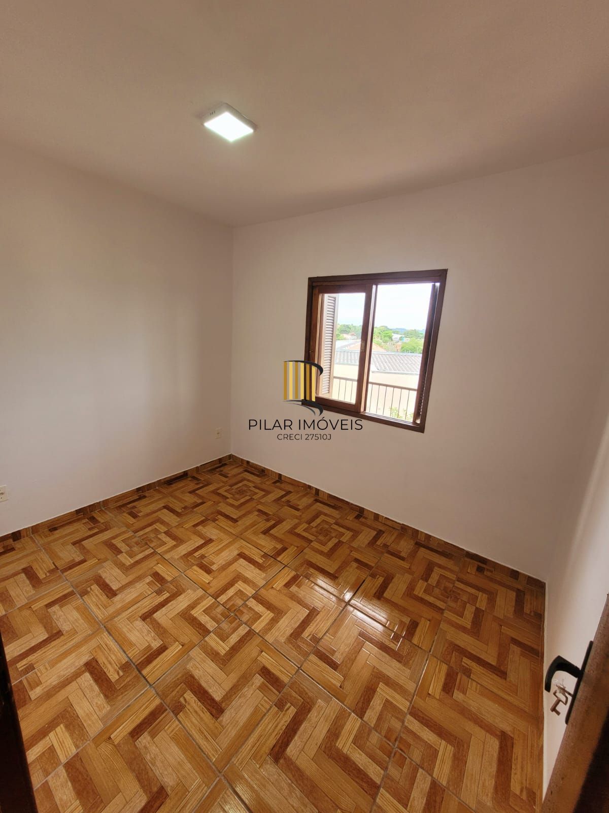 Apartamento 2 dormitórios no bairro Maria Regina