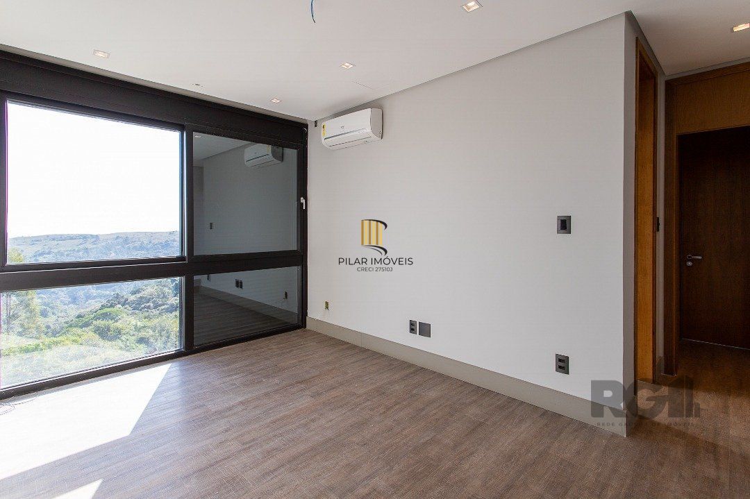 Casa Condominio 4 Dormitório(s) Bairro Teresópolis