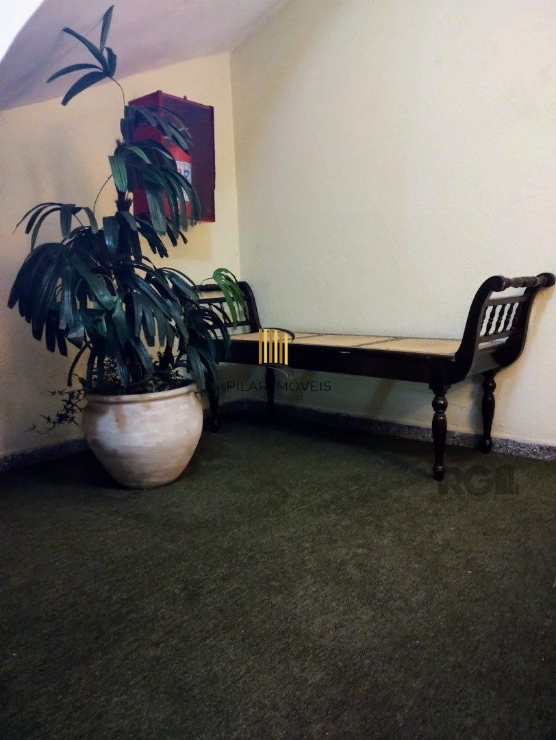 Apartamento com 40,31m², 1 quarto, totalmente reformado, na Lucas de Oliveira.