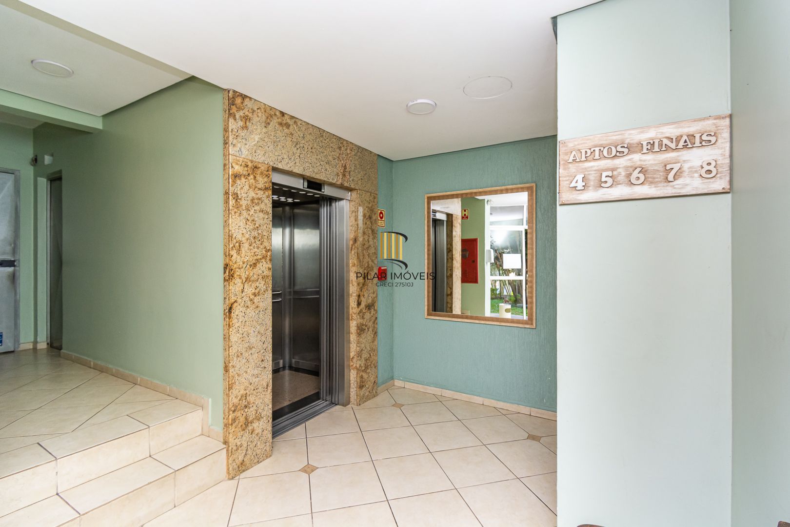 **Apartamento Semimobiliado de 1 Quarto em Vila Conceição, Porto Alegre, RS**