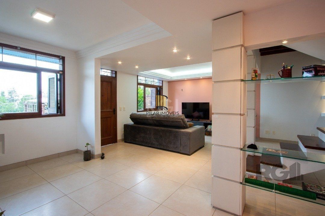 Casa Condominio para Venda - 170m², 3 dormitórios, sendo 1 suites, 2 vagas - Cavalhada