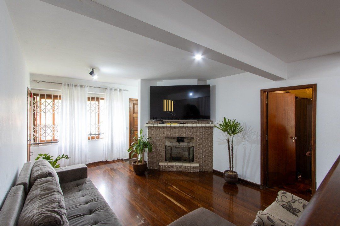Casa ampla à venda em Santa Tereza - Porto Alegre