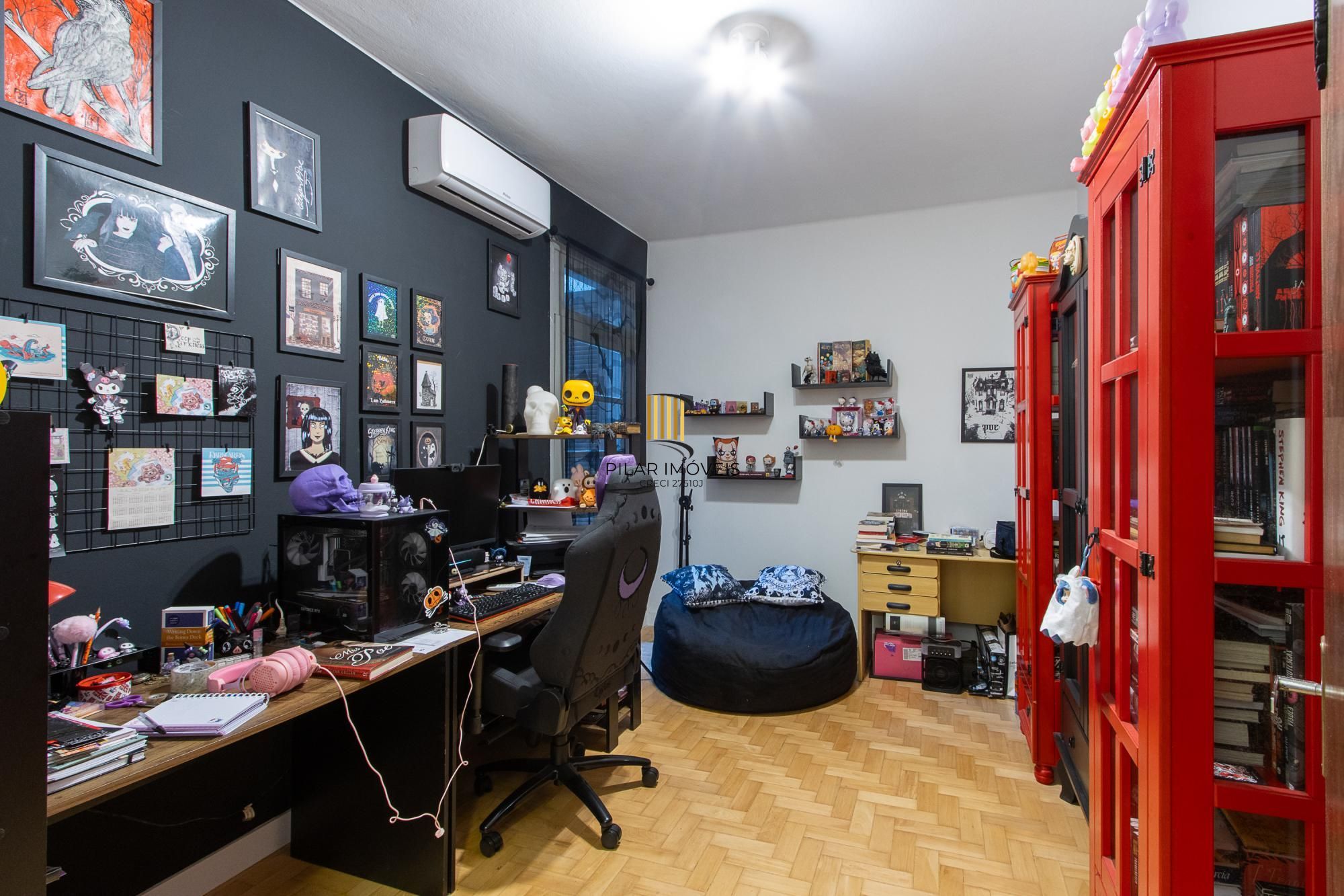 Apartamento Semi-mobiliado de 2 Quartos no Bairro Bom Fim
