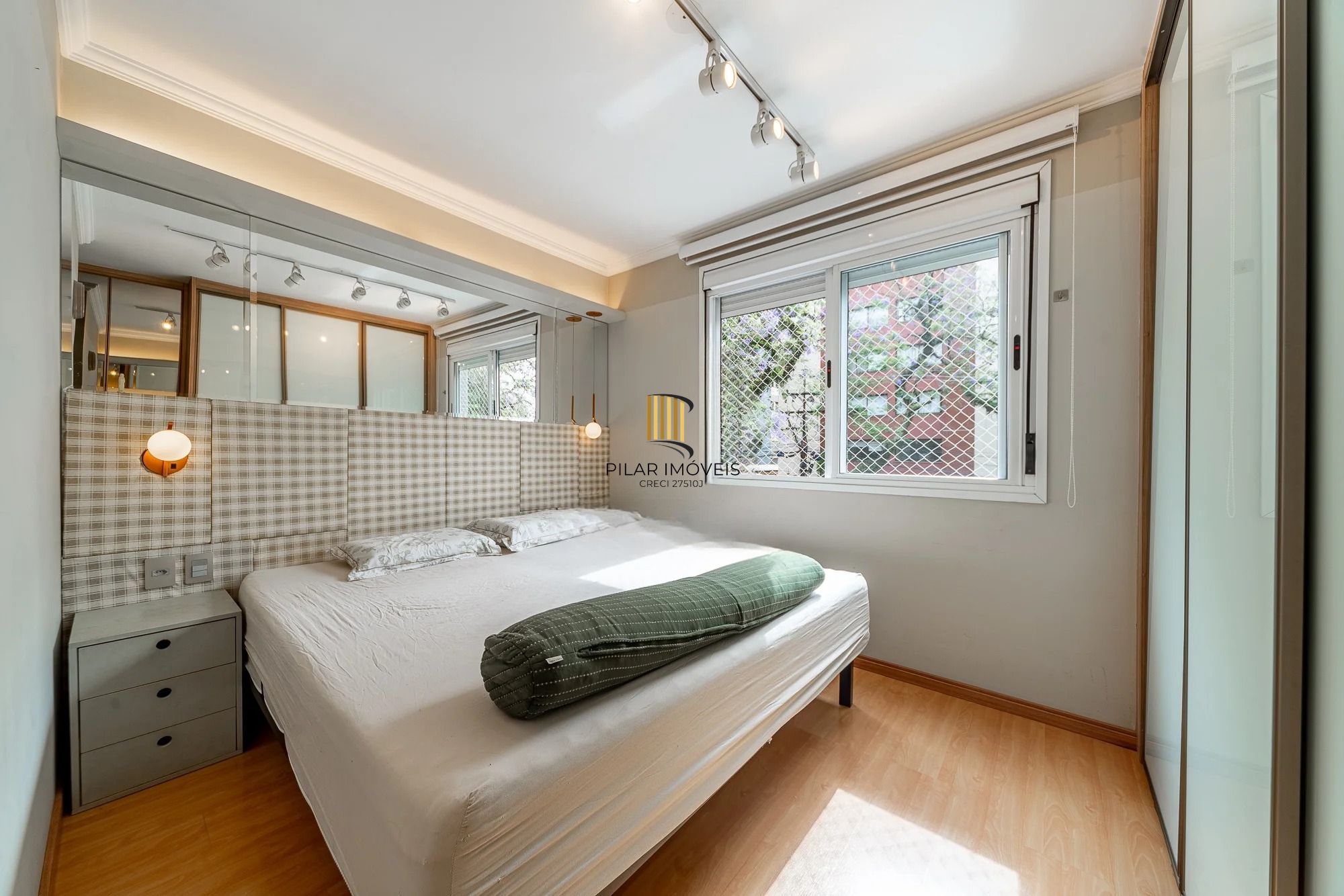 Apartamento Garden com 136m² e 3 dormitórios, 1 suíte, 2 vagas