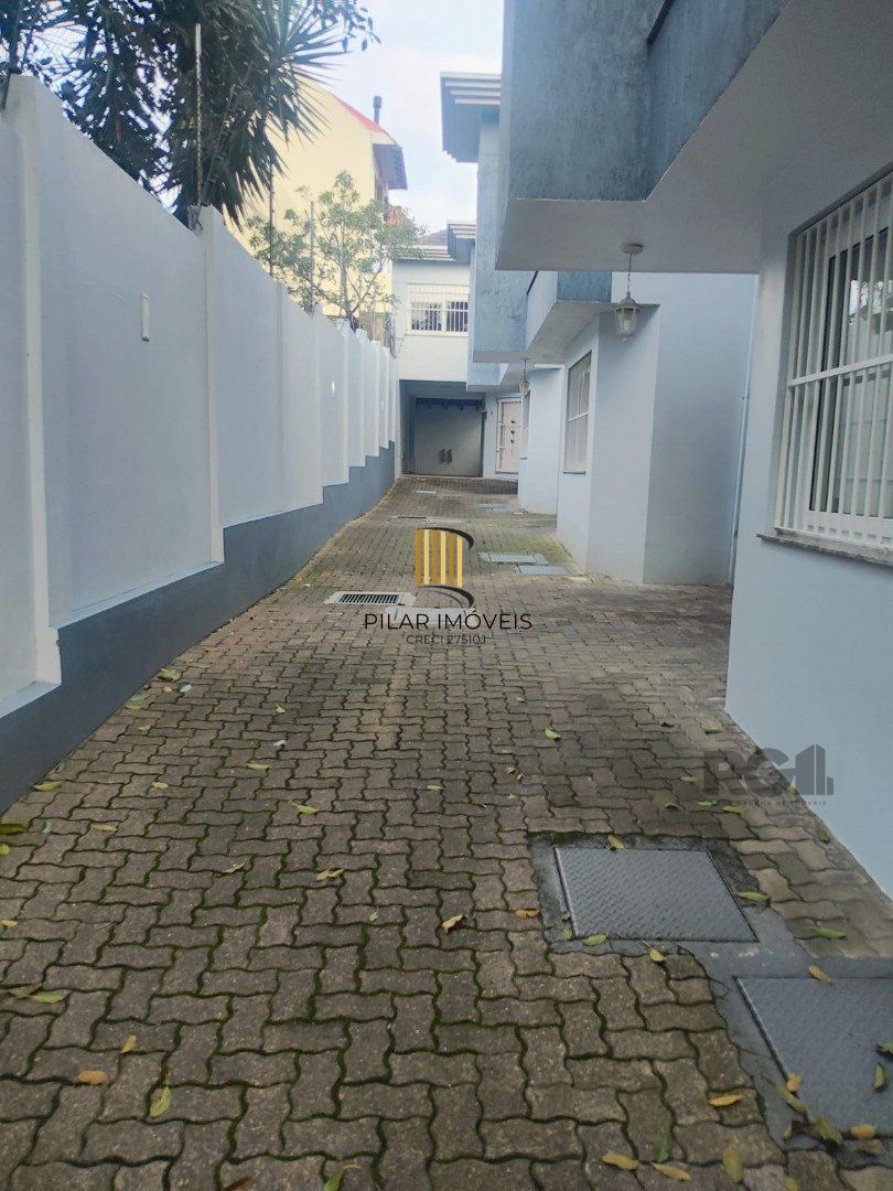 Casa de Condomínio 3 dormitórios no bairro Tristeza