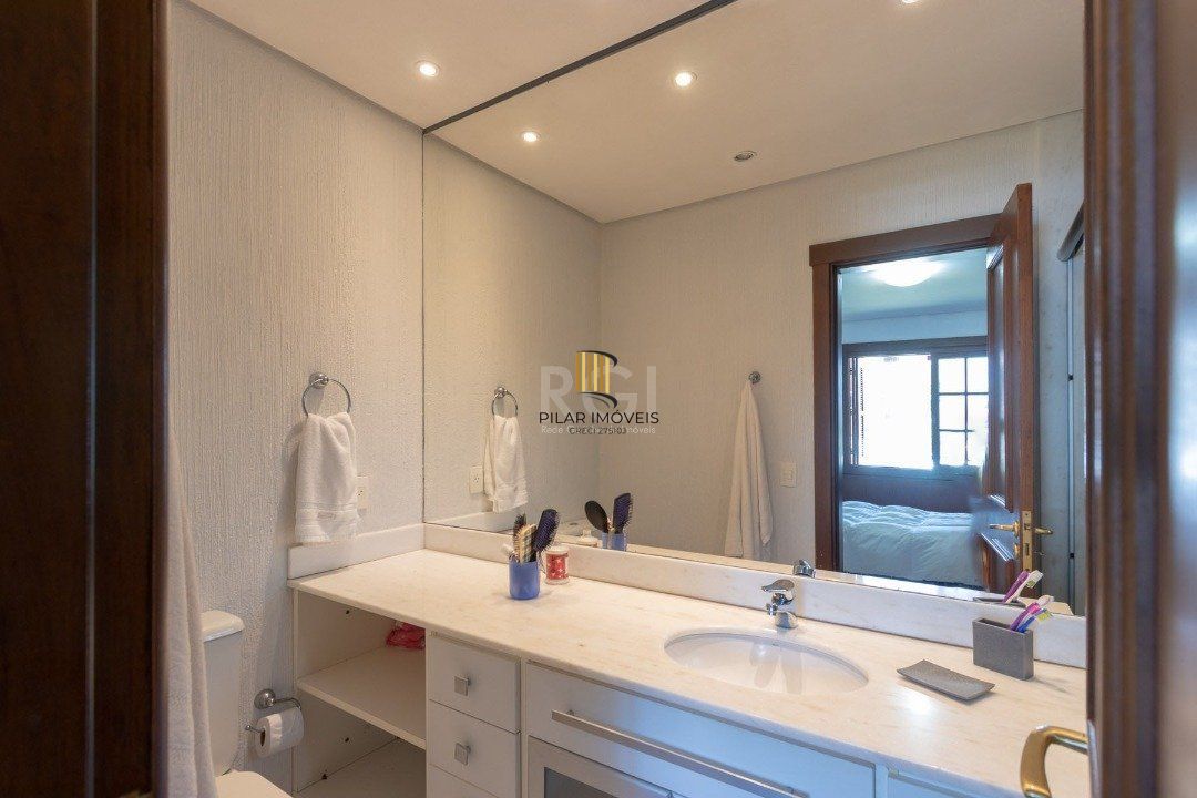 Casa Condominio para Venda - 352.91m², 4 dormitórios, sendo 4 suites, 4 vagas - Terra Ville
