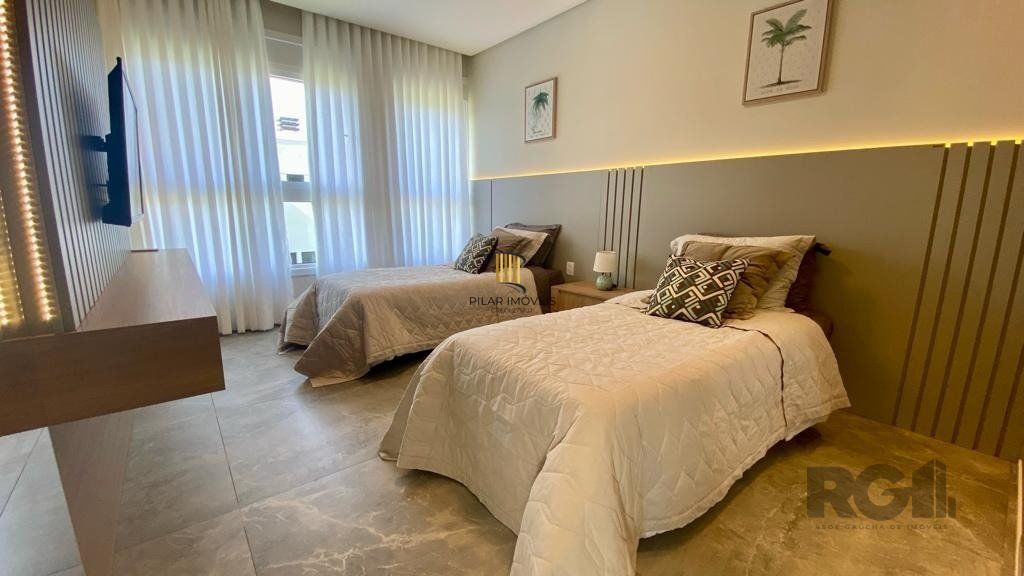 Casa de Condomínio 5 dormitórios no bairro Atlântida Sul