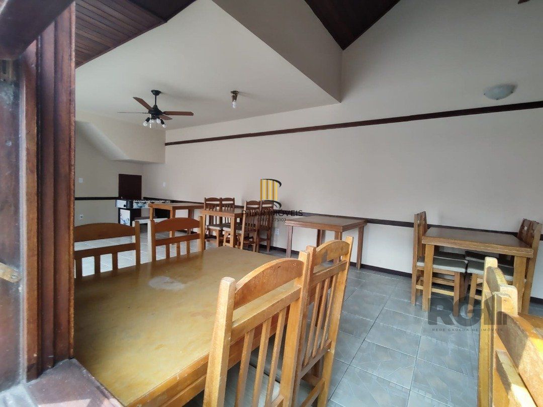 Casa em Condomínio 4 Dormitórios na Glória!!