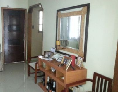 Casa para Venda - 330m², 5 dormitórios, sendo 1 suites, 7 vagas - Menino Deus