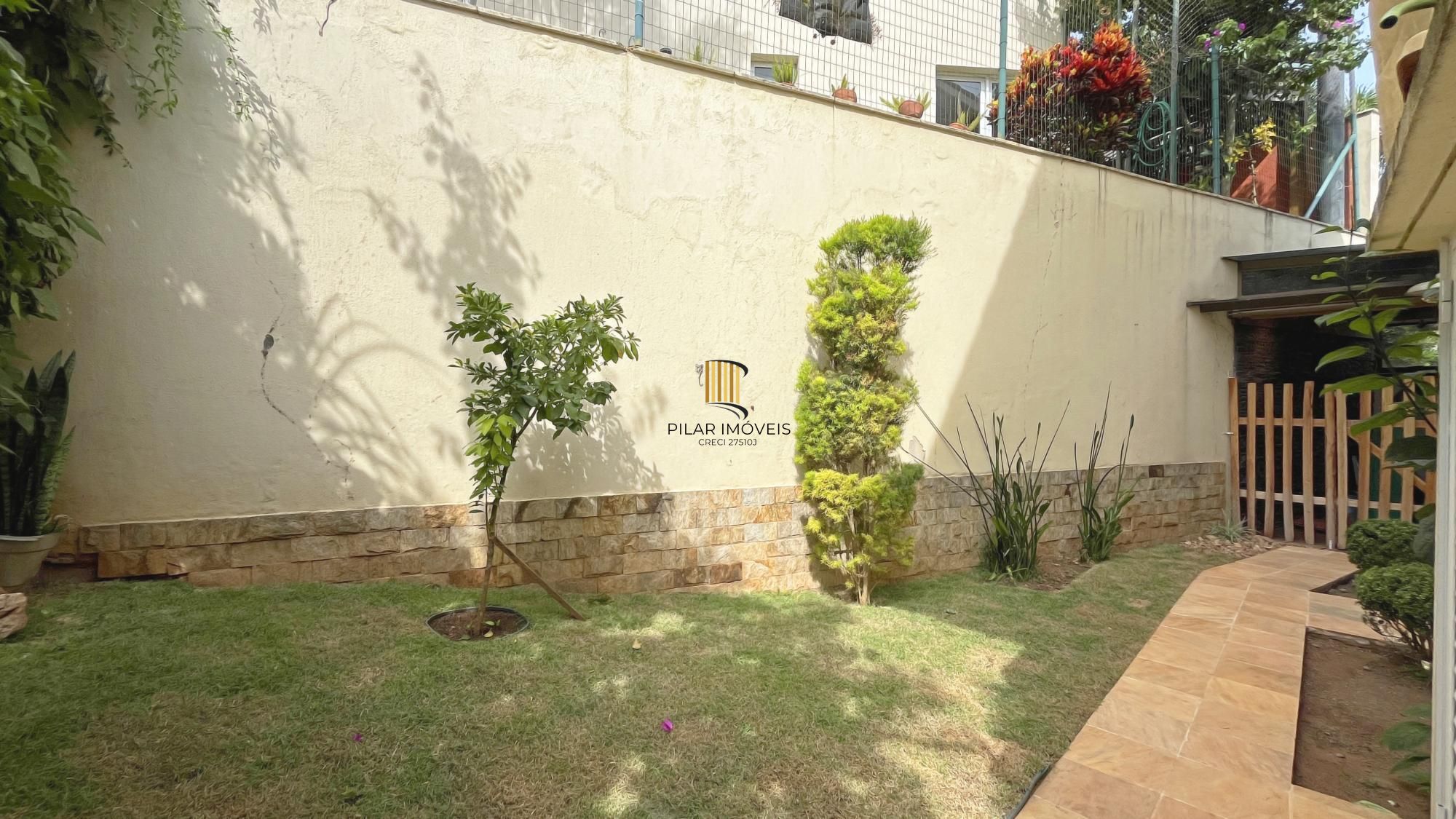 Casa em Condomínio com 3 quartos e 216m² à venda em Teresópolis, Porto Alegre.