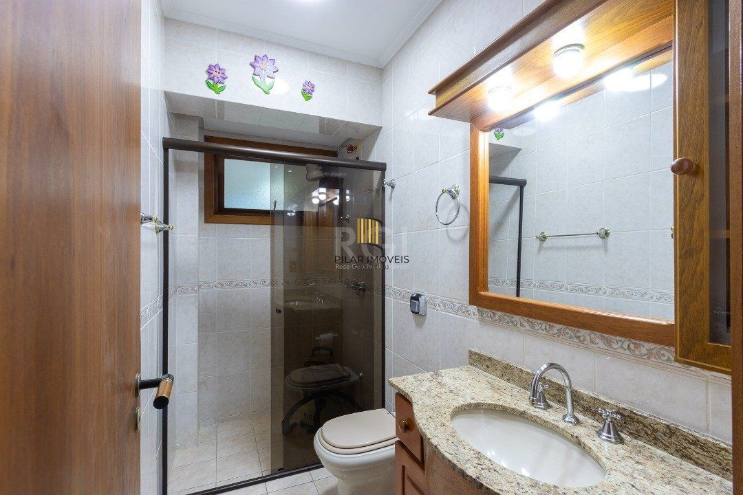 Cobertura para Venda - 247.08m², 3 dormitórios, sendo 1 suites, 2 vagas - Vila Ipiranga